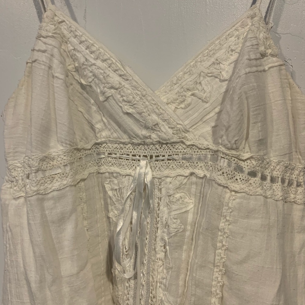 White Dress - Picture 4 of 7